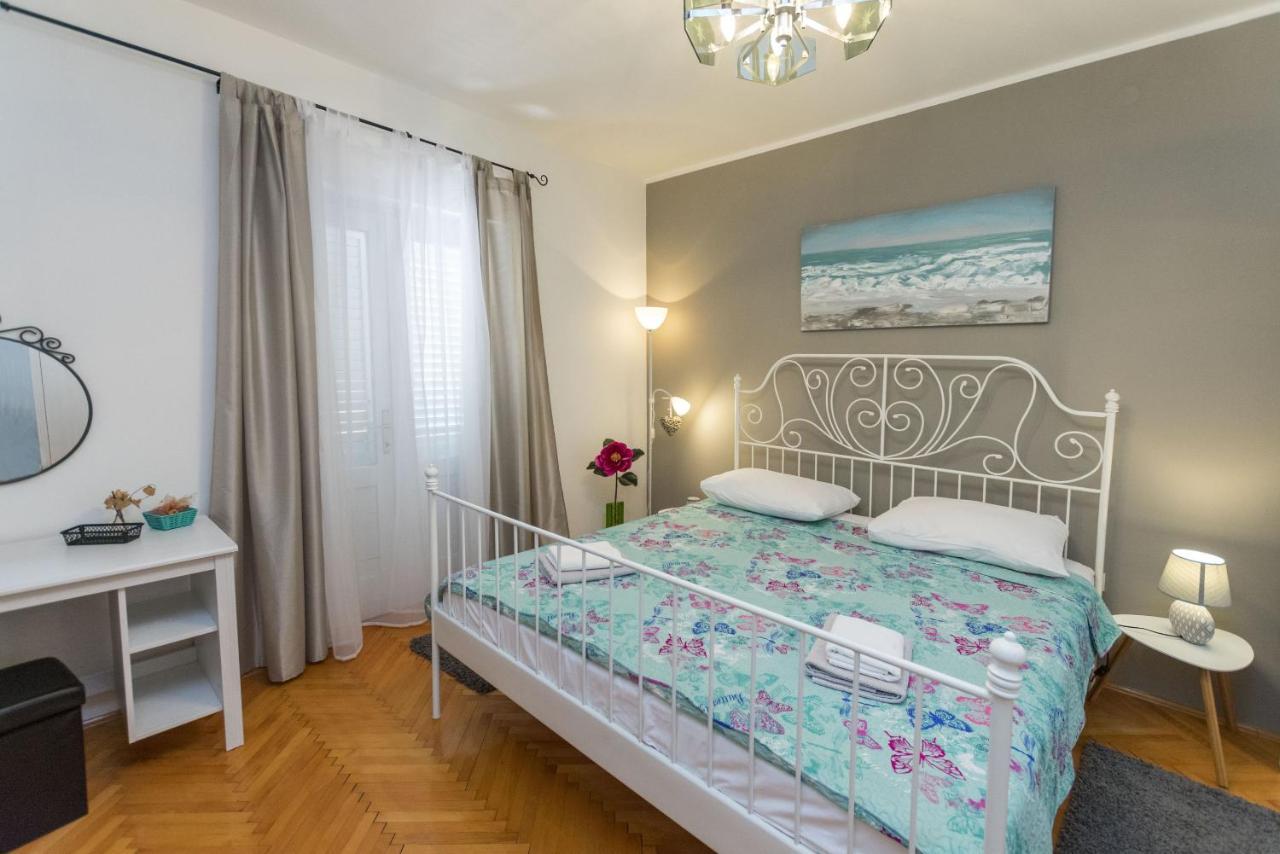 Apartments Zmika พรีมอชเตน ภายนอก รูปภาพ